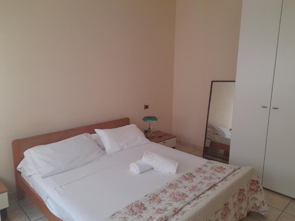 Giulietta Apartments City Centre Верона Екстер'єр фото